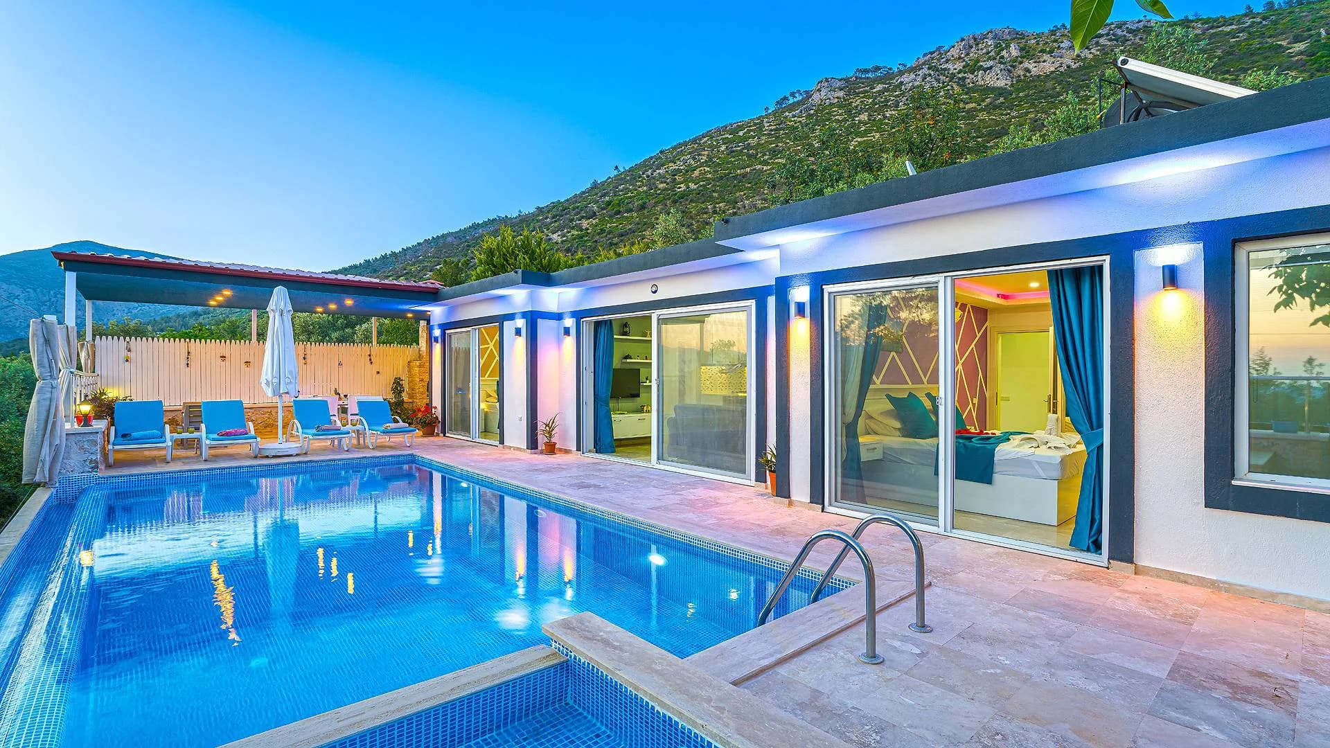 Kaş Üzümlü'de Enfes Doğada, Özel Havuzlu, Jakuzili Villa görsel 1