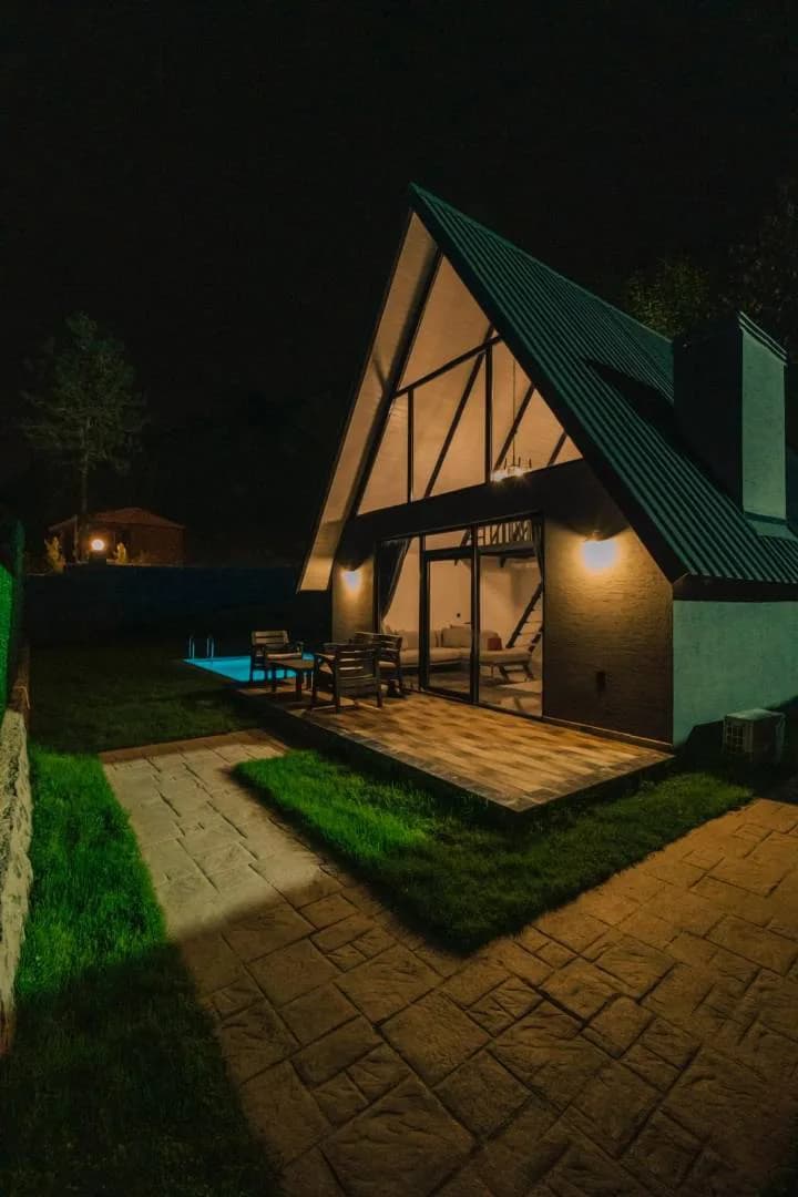 Sapanca Hacımercan'da Tesis İçerisinde, Özel Havuzlu, Kiralık Bungalov görsel 2