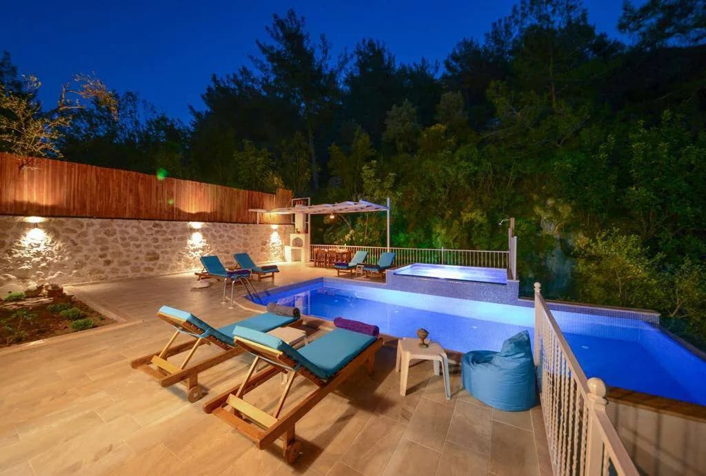 Kaş İslamlar'da Sakin Konumda, Özel Havuzlu, 3+1 Villa görsel 3