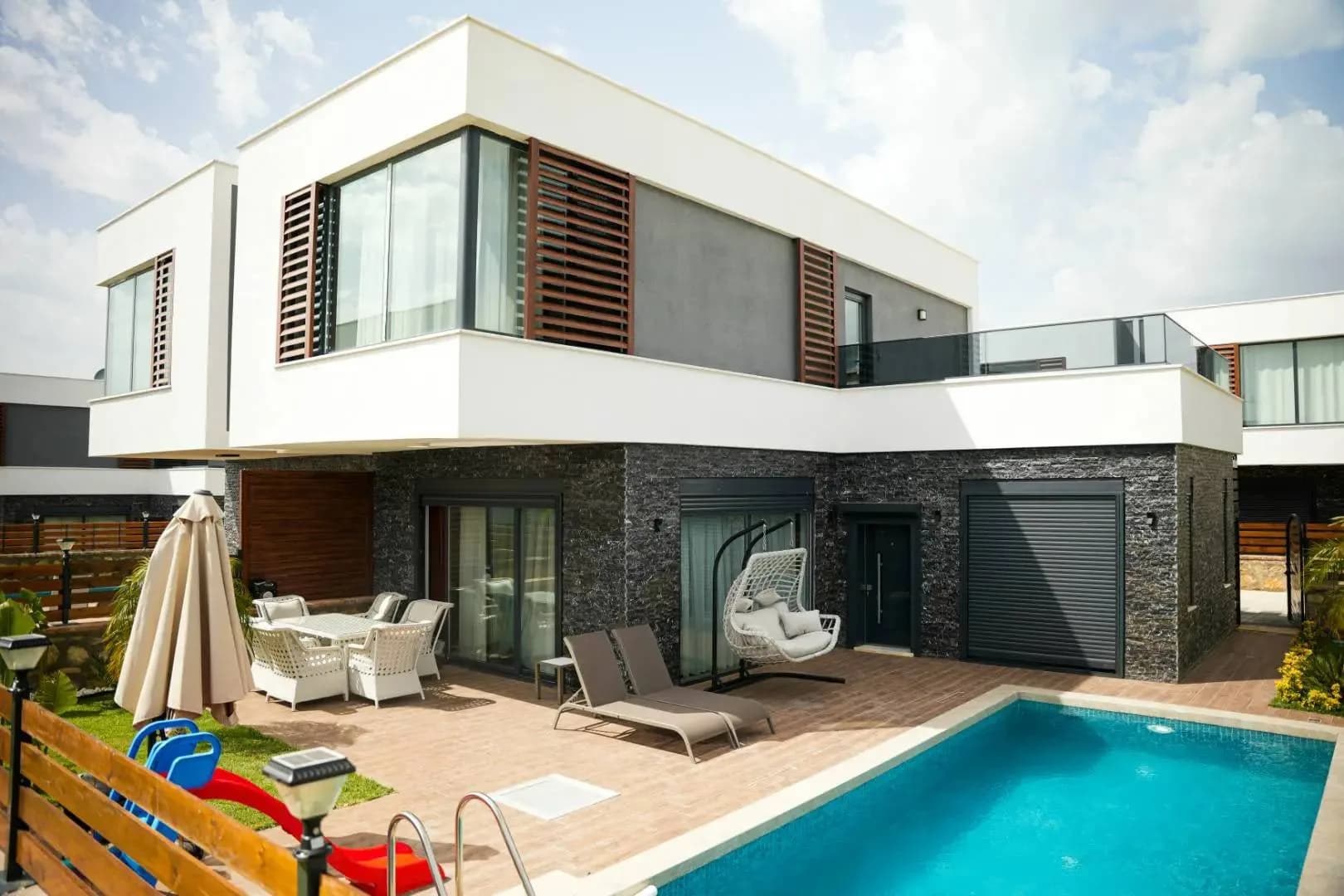 Alanya İncekum'da Sakin Konumda, Özel Havuzlu, Lüks Villa görsel 1