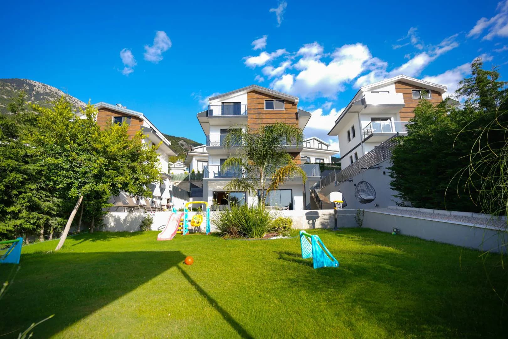 Fethiye Ölüdeniz'de Çocuk Oyun Alanlı, Özel Havuzlu, Lüks Villa görsel 3