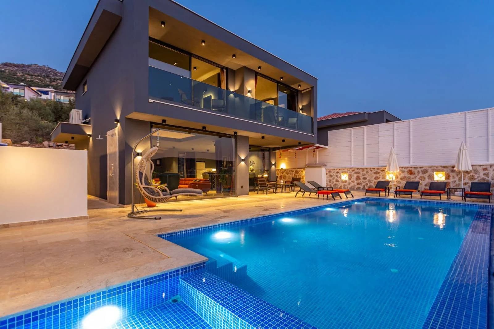 Kaş Yeşilköy'de Doğa İçerisinde, Özel Havuzlu, Modern Villa görsel 1