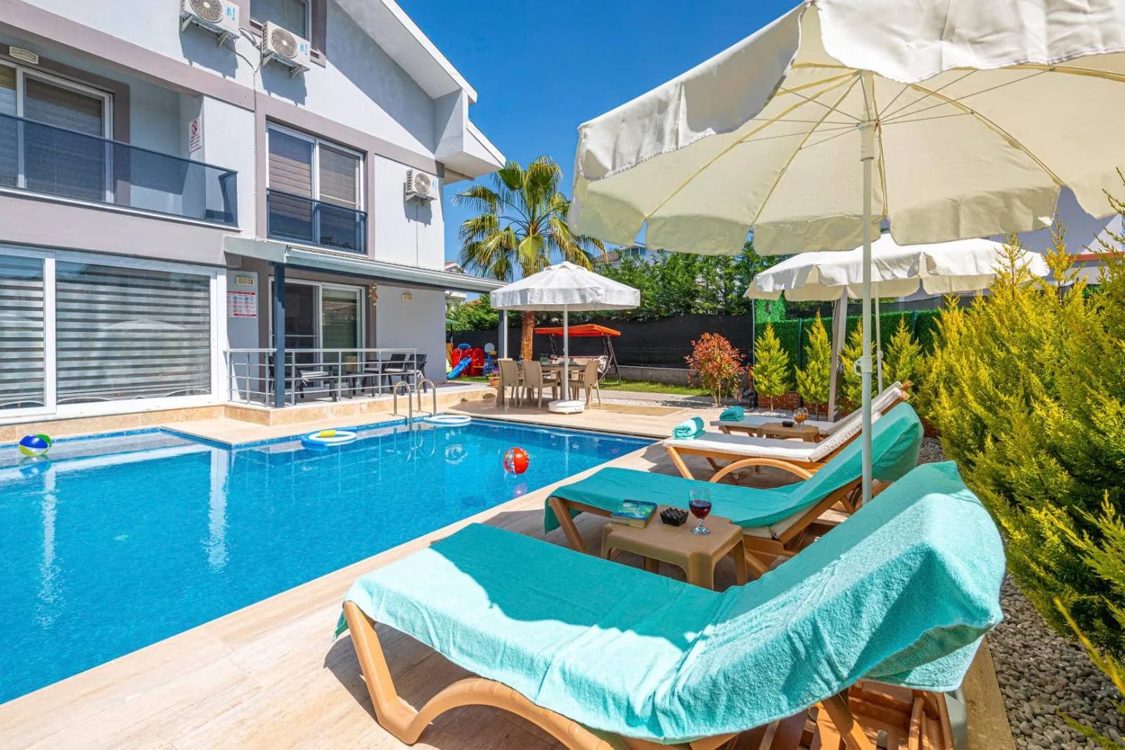 Fethiye Çiftlik'te Denize Yakın Konumda, Özel Havuzlu, 4+1 Villa görsel 1