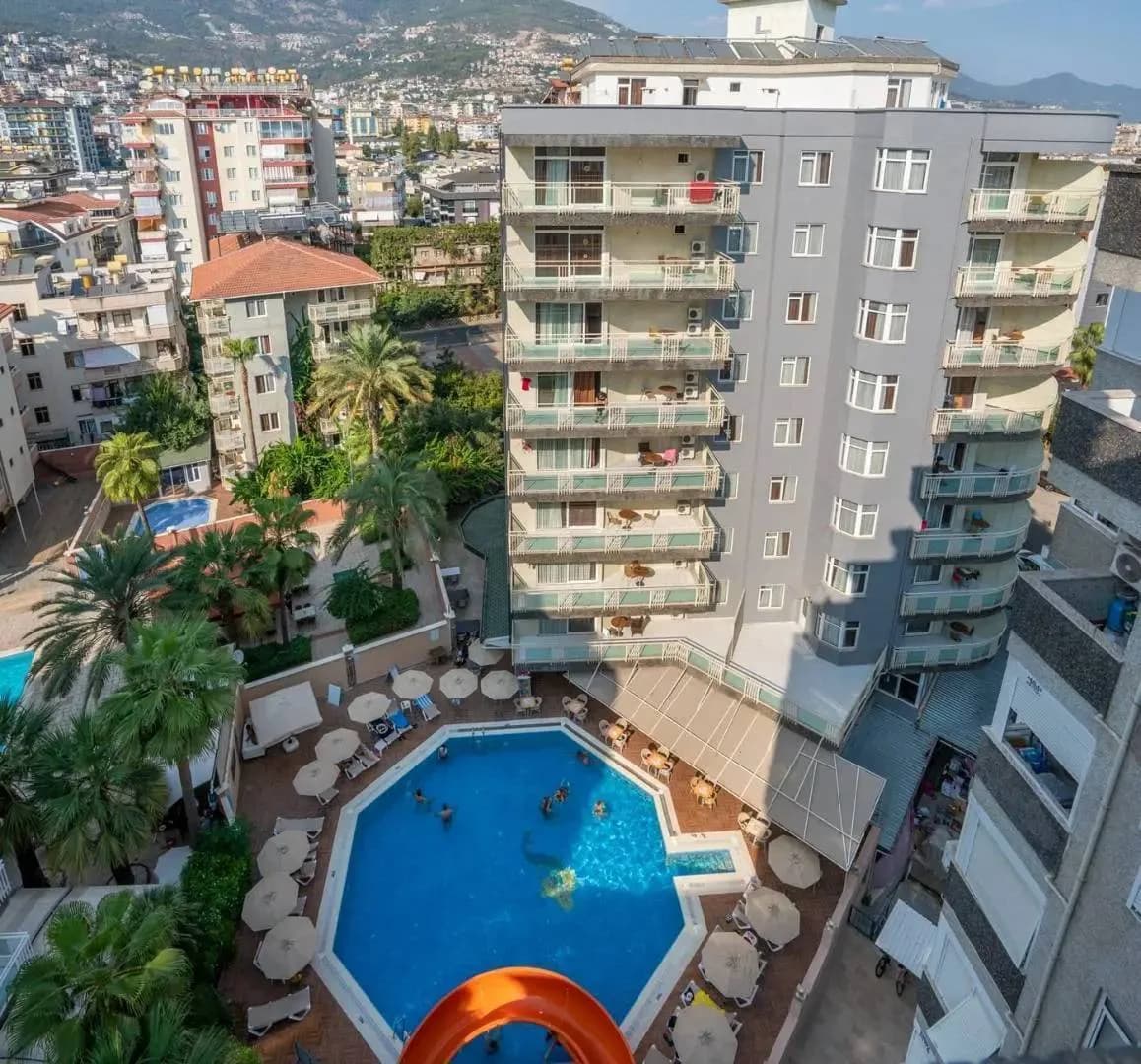 Antalya Alanya'da Ailelere Uygun, Ortak Havuzlu, 1+1 Suite görsel 3