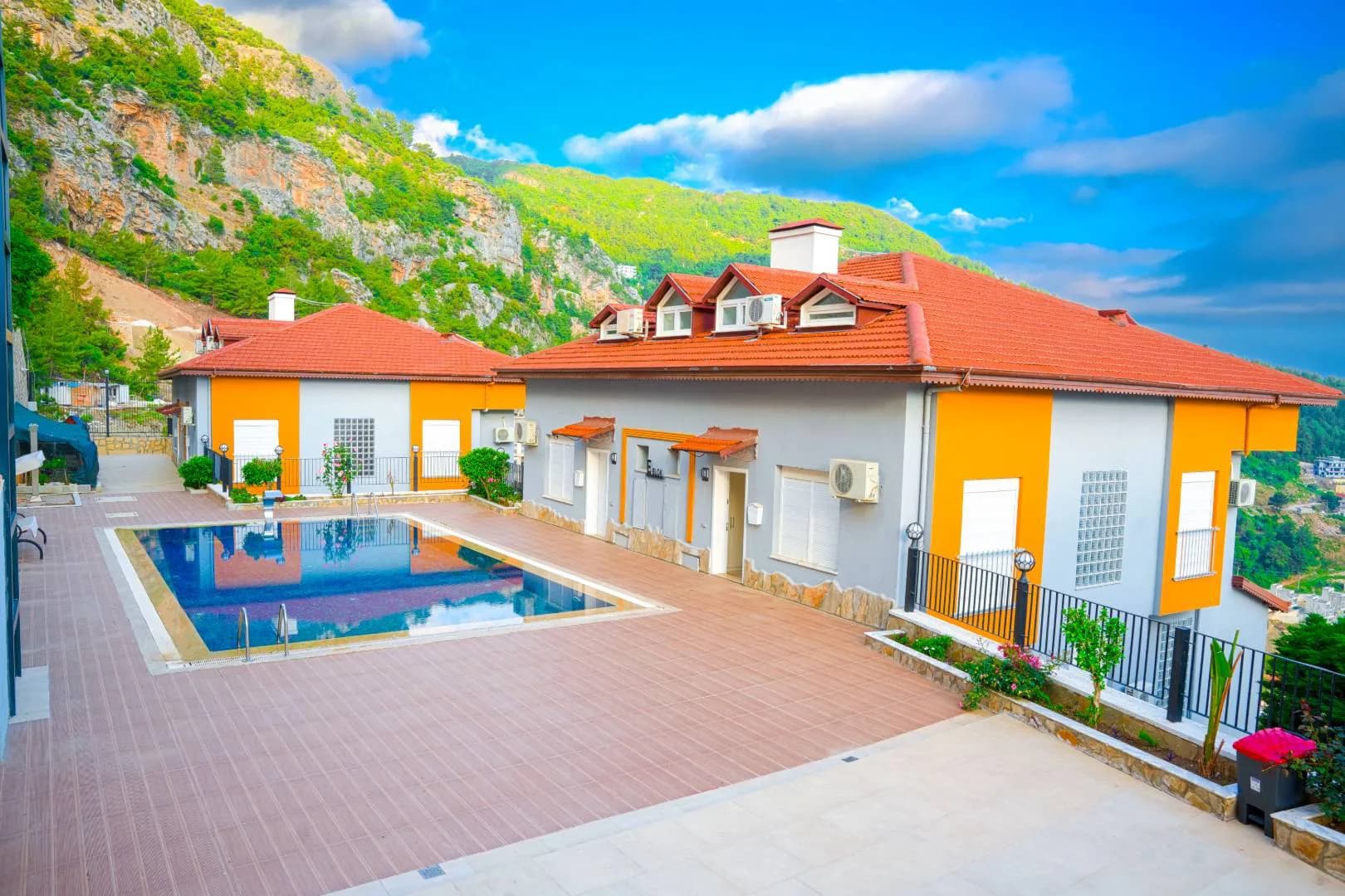 Alanya Bektaş'ta Eşsiz Deniz Manzaralı, Ortak Havuzlu, 1+1 Suite görsel 2