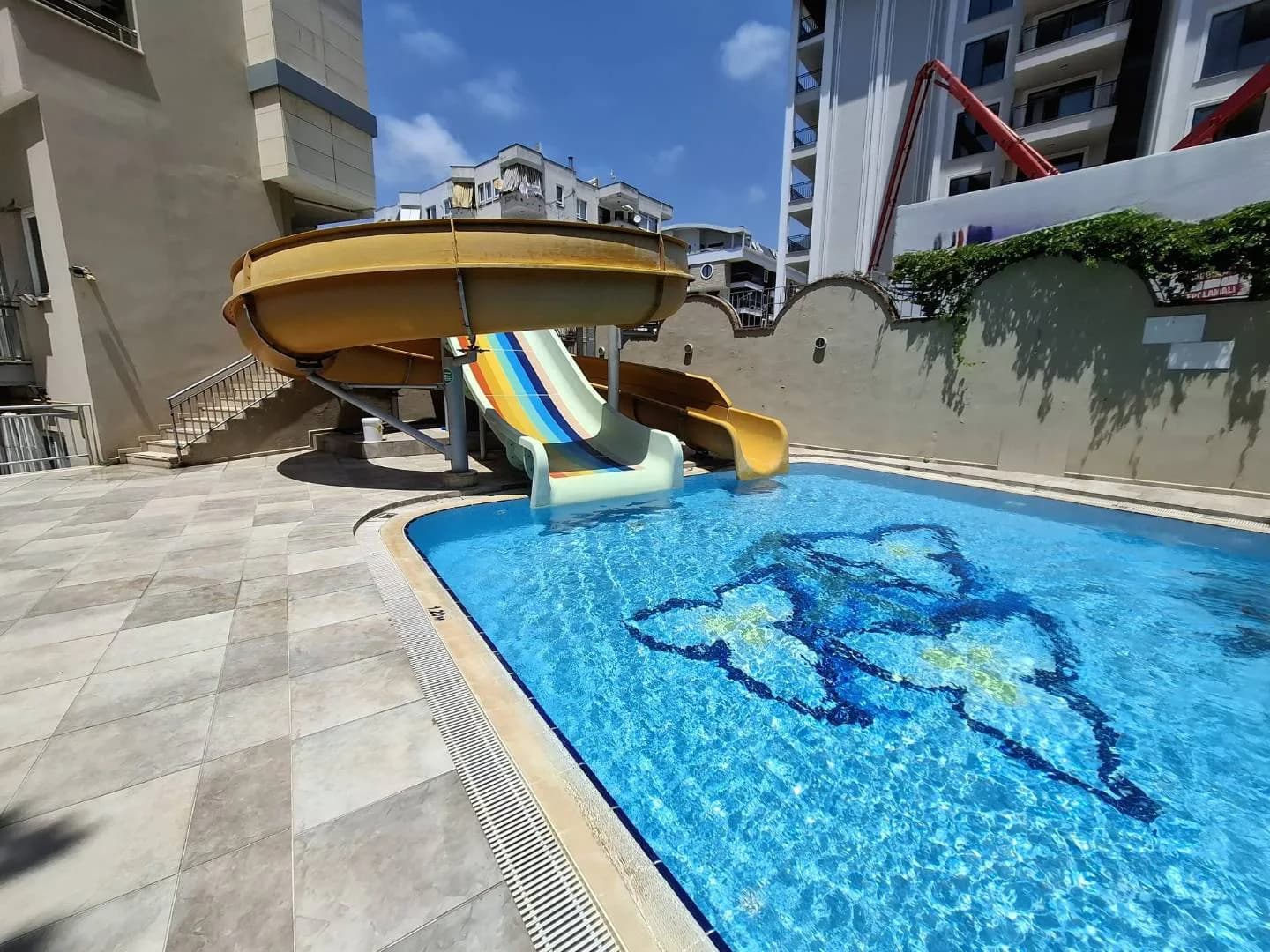 Alanya Güllerpınarı'nda Ailelere Uygun, Ortak Havuzlu, Konforlu Suit görsel 2