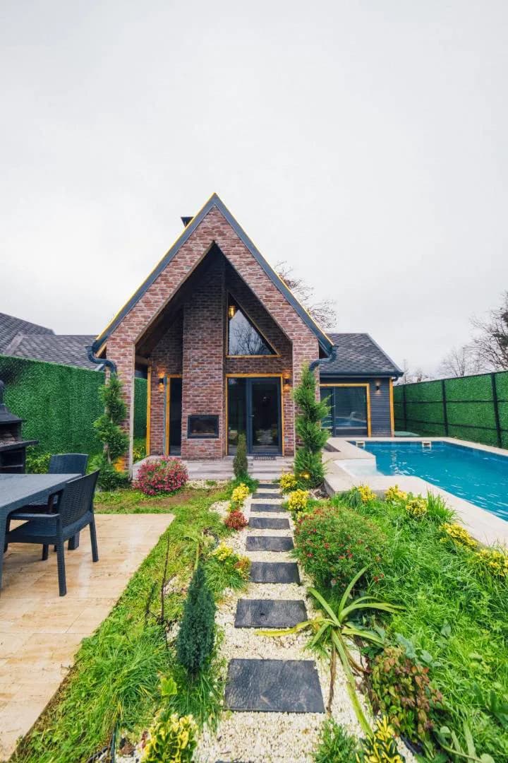 Sapanca Çayiçi'nde Minimalist Tasarımlı, Özel Havuzlu, 2+1 Bungalov görsel 3