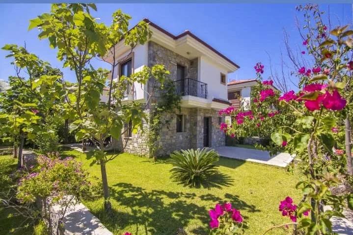Datça Emecik'te Denize Yakın Mesafede, Bahçeli, Kiralık Villa görsel 2