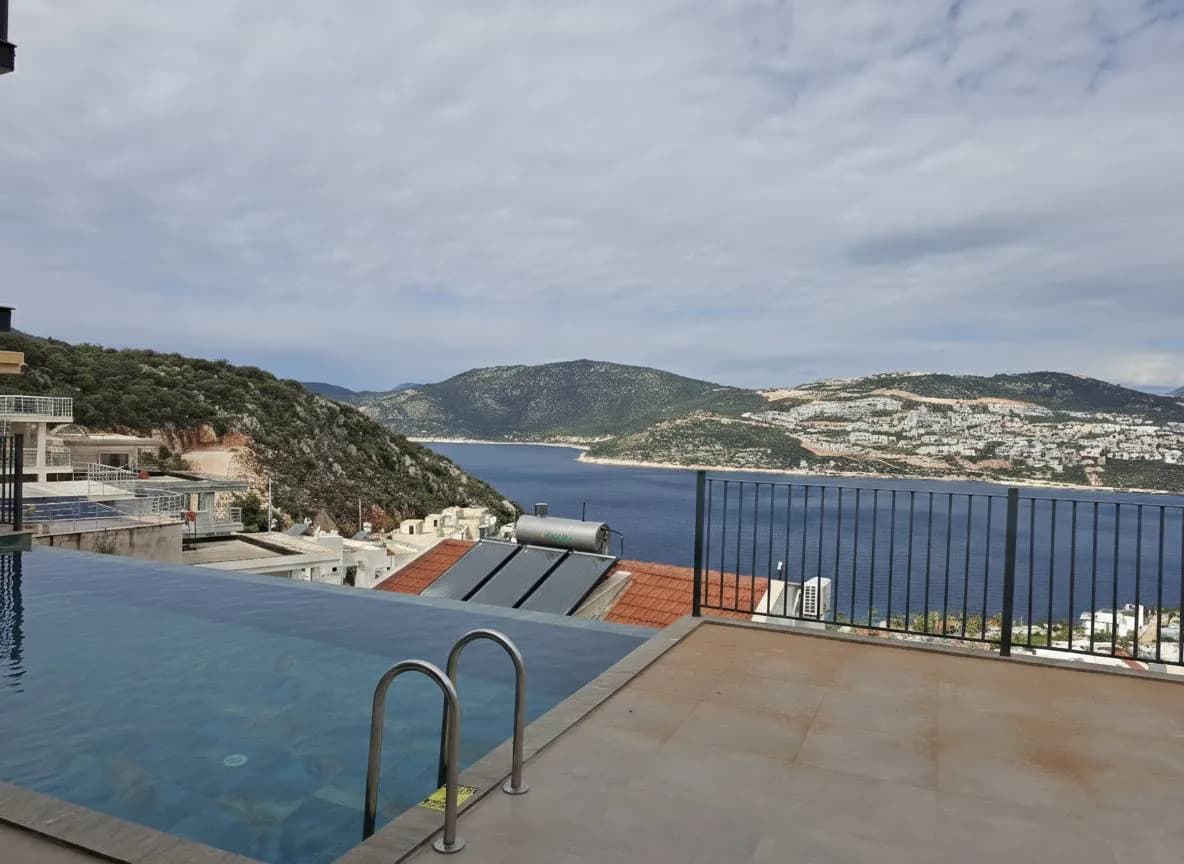 Kaş Bezirgan'da Muhteşem Deniz Manzaralı, Sonsuzluk Havuzlu, Kiralık Villa görsel 3