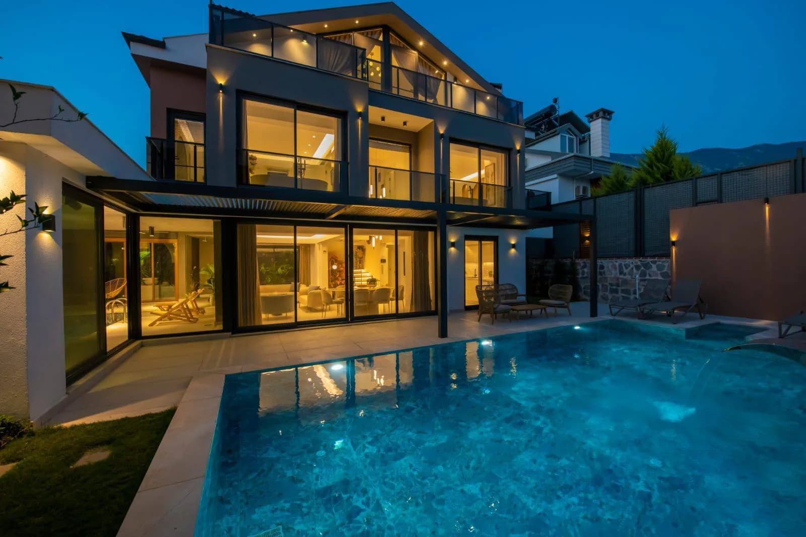 Fethiye Ölüdeniz'de Doğa İçerisinde, Özel Havuzlu, 6 Kişilik Villa görsel 2