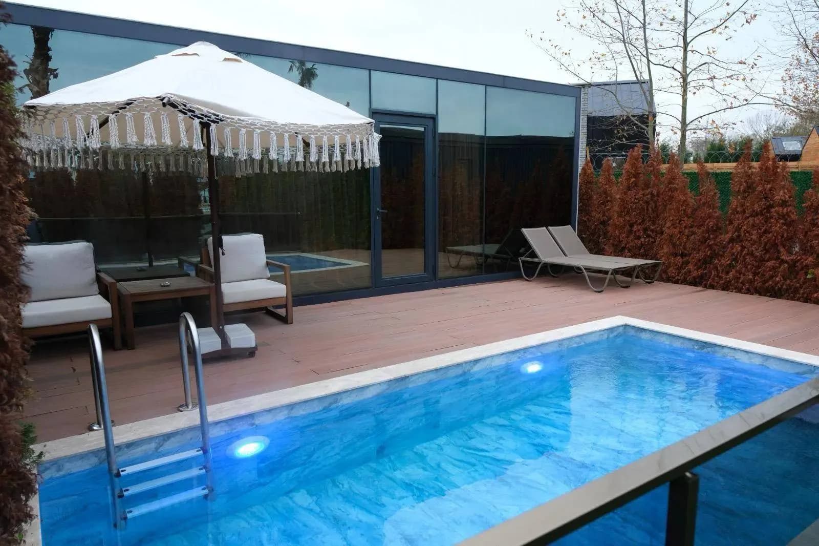 Sapanca Kırkpınar'da Merkezi Konumda, Özel Havuzlu, Kiralık Tiny House görsel 1