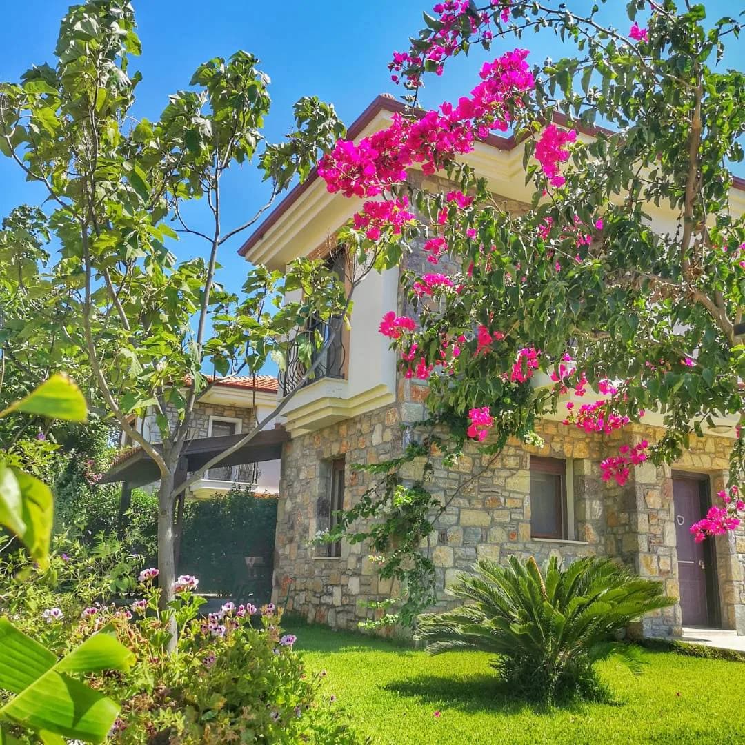 Datça Emecik'te Plaja Yakın Mesafede, Ailelere Uygun, Kiralık Villa görsel 2