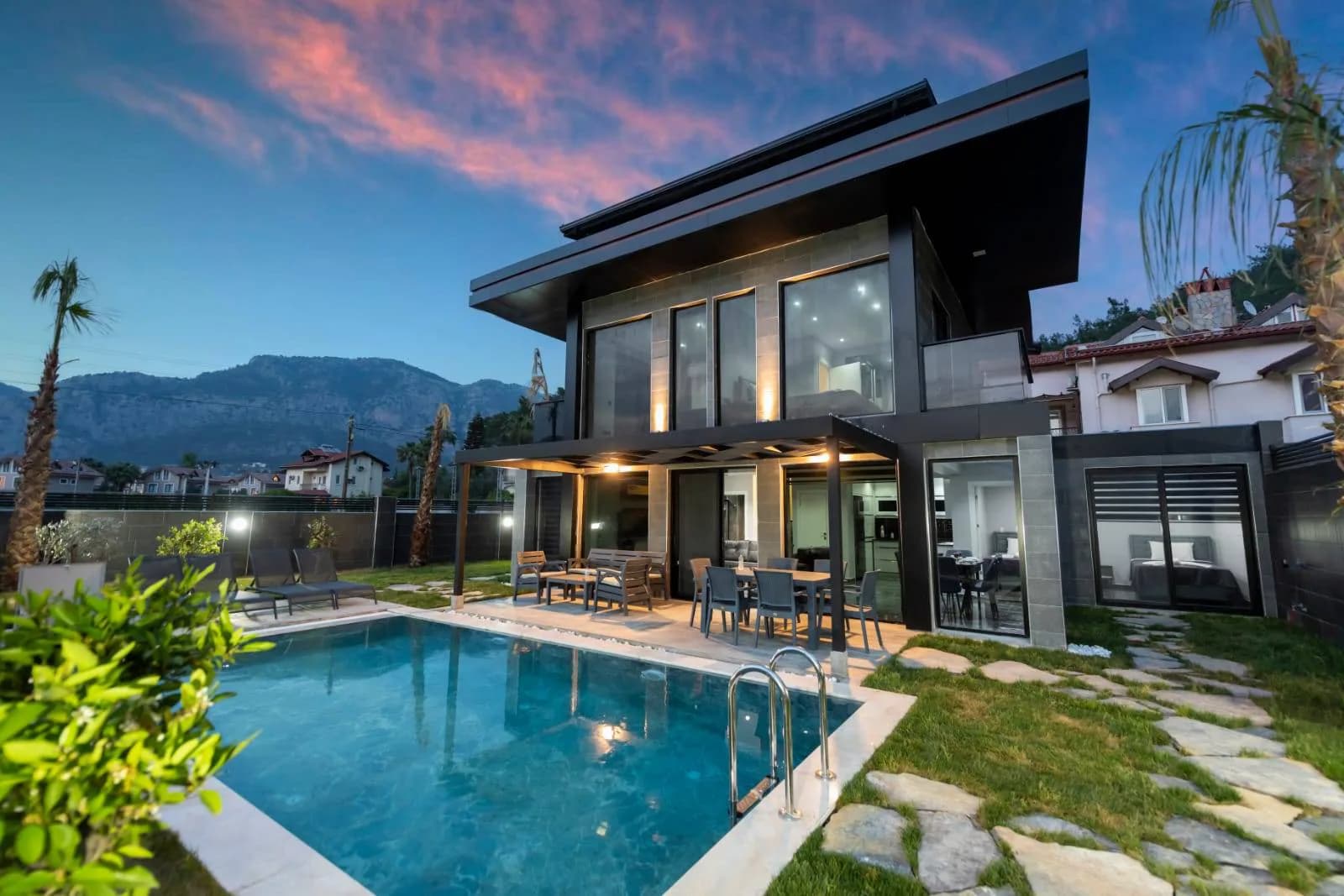 Fethiye Göcek'te Yemyeşil Bahçeli, Özel Havuzlu, Kiralık Villa görsel 1