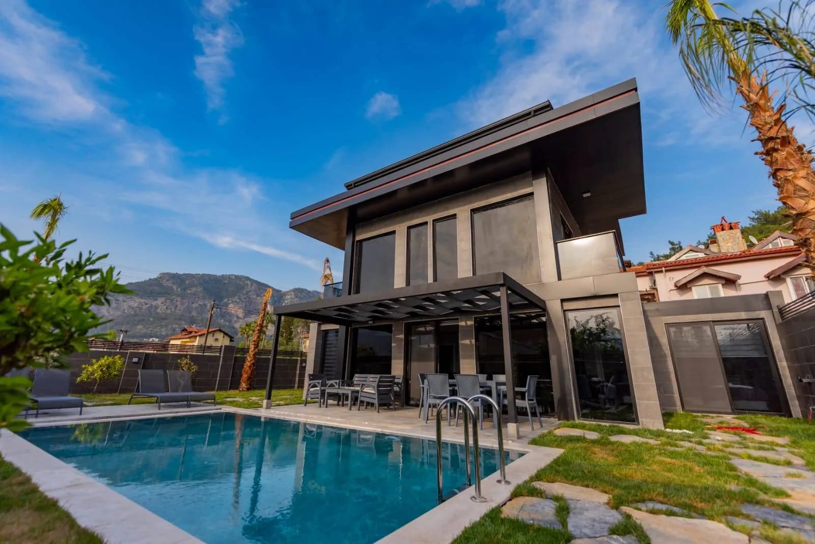 Fethiye Göcek'te Geniş Ailelere Uygun, Özel Havuzlu, 4+1 Villa görsel 3