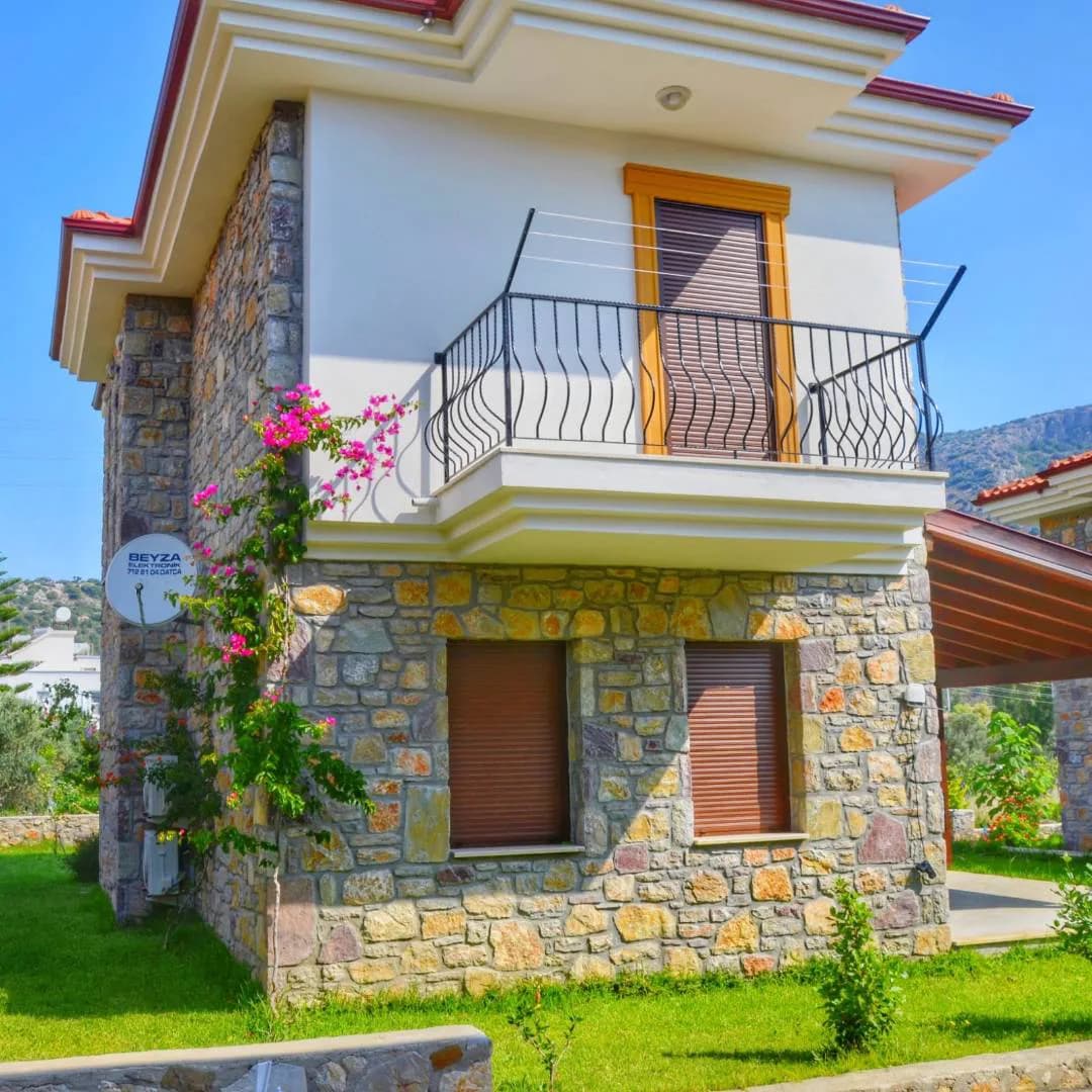 Datça Emecik'te Plaja Yakın Mesafede, Bahçeli, Kiralık Villa görsel 3