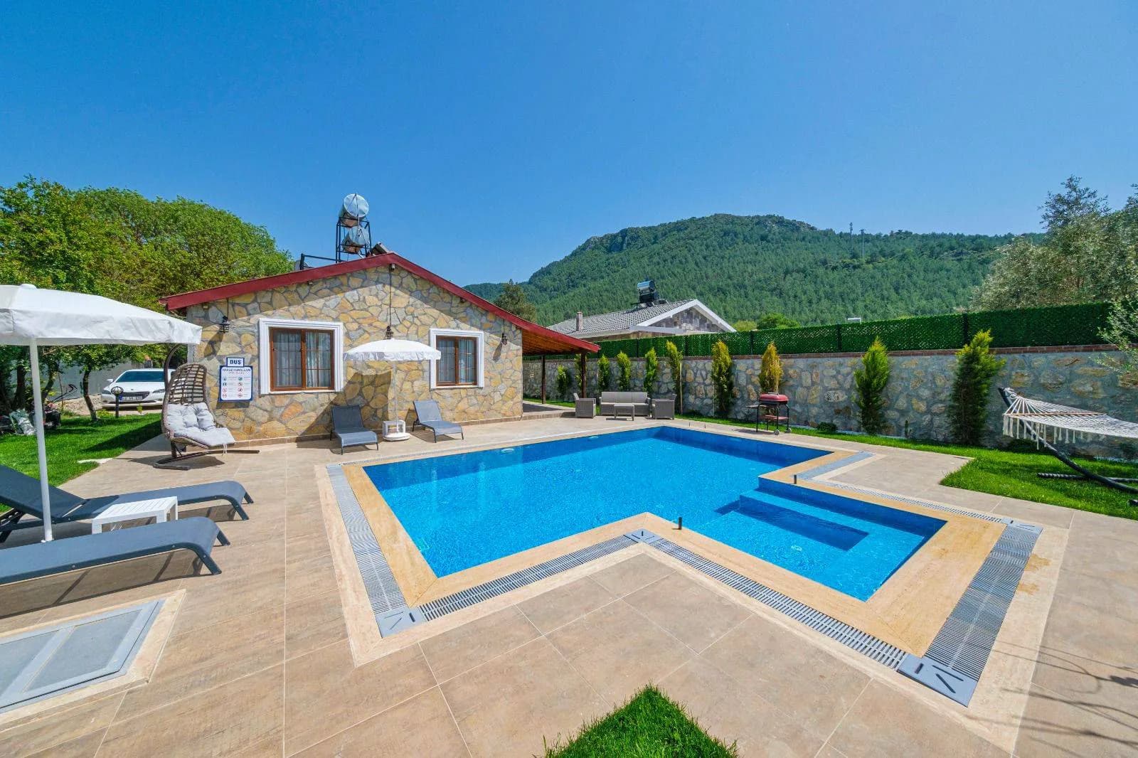Fethiye Kayaköy'de Korunaklı, Özel Havuzlu, Konforlu Villa görsel 2