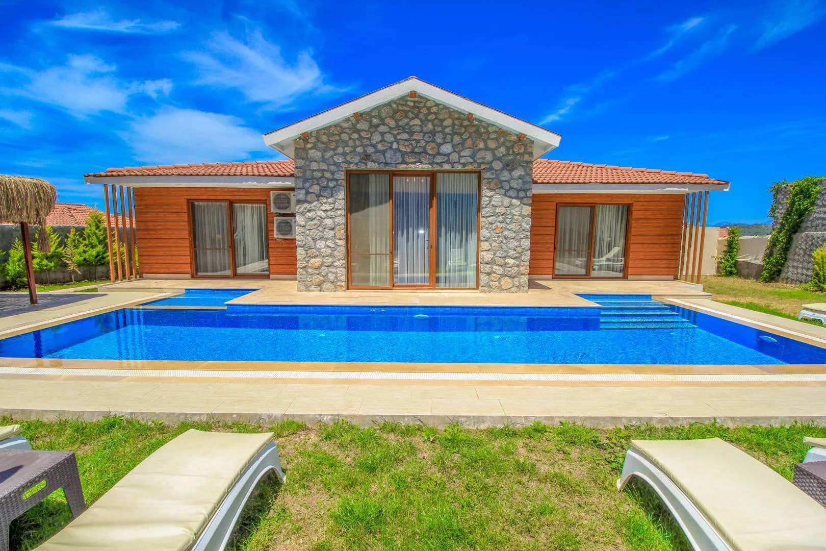 Fethiye Ölüdeniz'de Şehir Gürültüsünden Uzak, Özel Havuzlu, Kiralık Villa görsel 2