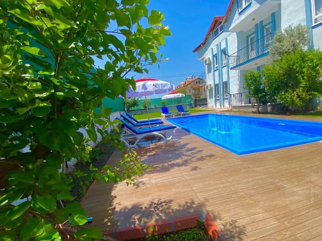 Fethiye'de Karaçulha'da Denize Yakın, Ortak Havuzlu, 3+1, Konforlu Ev görsel 1