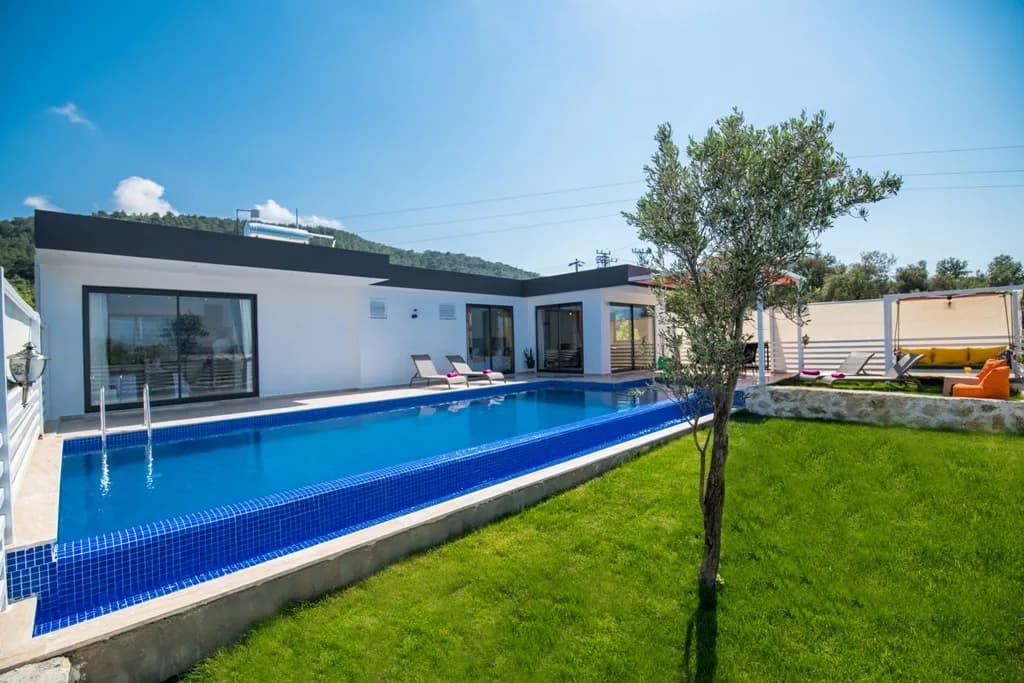 Kalkan Patara'da Doğayla İç İçe, Açık ve Kapalı Havuzlu, Bahçeli Villa görsel 2