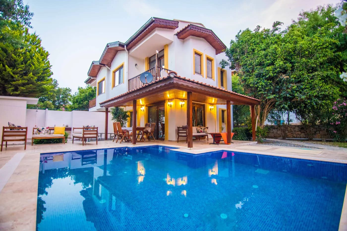 Marmaris Söğüt'te Denize Yakın Konumda, Özel Havuzlu, Geniş Villa görsel 1